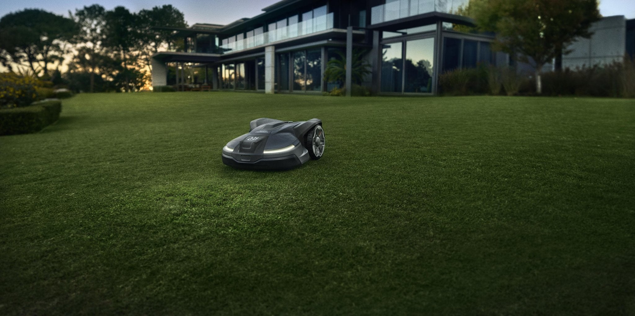 Bundle-Up! Automower® 430X NERA + RS1 + Plug-In